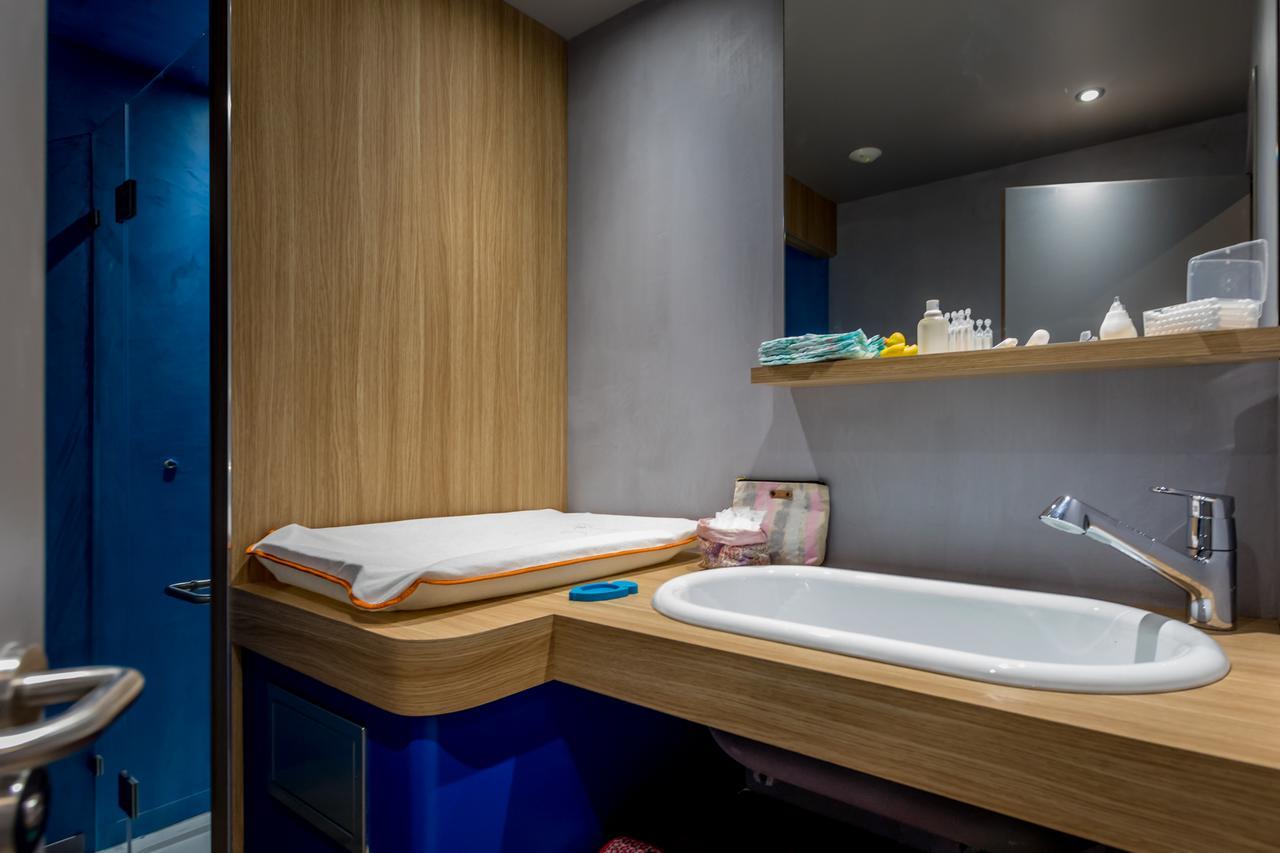 Yooma Urban Lodge Tour Eiffel Париж Экстерьер фото